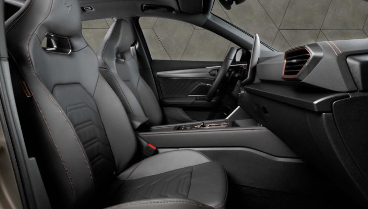 Nuova Cupra Formentor: ancora aggiornamenti per la gamma motori - Foto 22 di 44