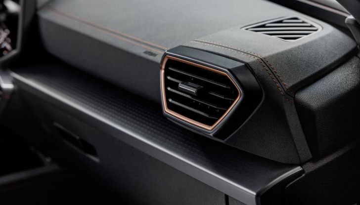 Nuova Cupra Formentor: ancora aggiornamenti per la gamma motori - Foto 27 di 44