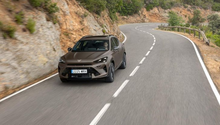 Nuova Cupra Formentor: ancora aggiornamenti per la gamma motori - Foto 12 di 44