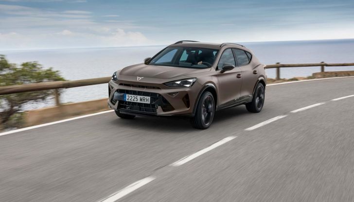 Nuova Cupra Formentor: ancora aggiornamenti per la gamma motori - Foto 11 di 44