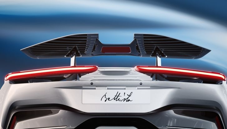 Pininfarina Battista Targamerica: caratteristiche, design, abitacolo, motori e prestazioni - Foto 8 di 31