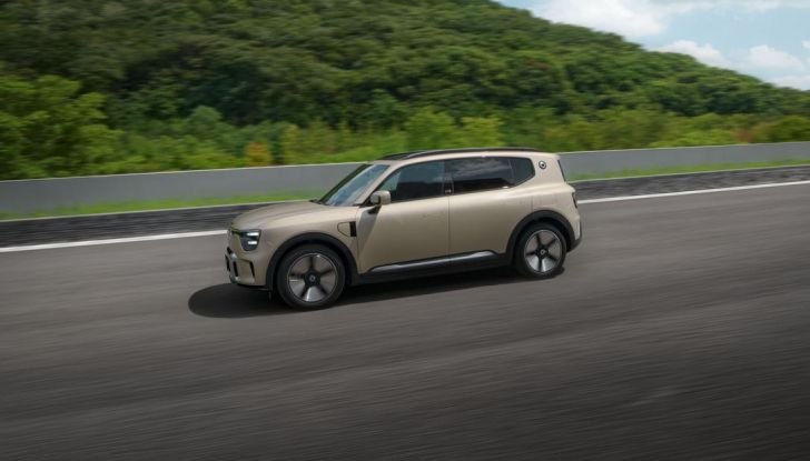 Smart #5: caratteristiche, design, abitacolo, autonomia e ricarica - Foto 33 di 36