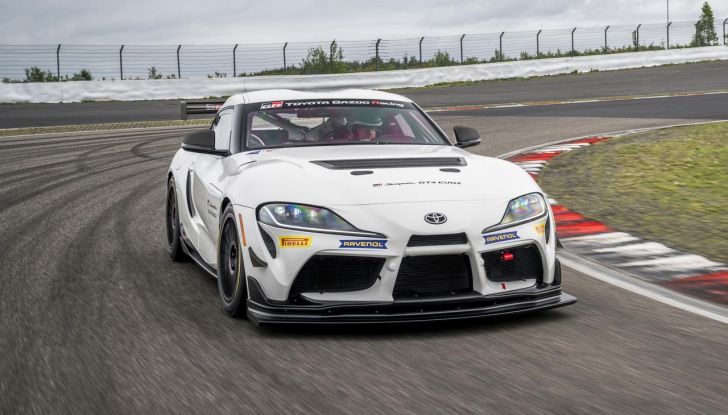 Toyota GR Supra GT4 EVO2: caratteristiche, design, abitacolo, motore, prestazioni e prezzo - Foto 17 di 18