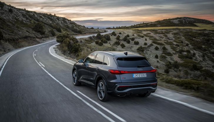 Audi Q5 2025: caratteristiche, design, abitacolo e motori - Foto 43 di 110
