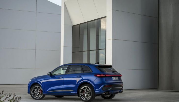 Audi Q5 2025: caratteristiche, design, abitacolo e motori - Foto 50 di 110