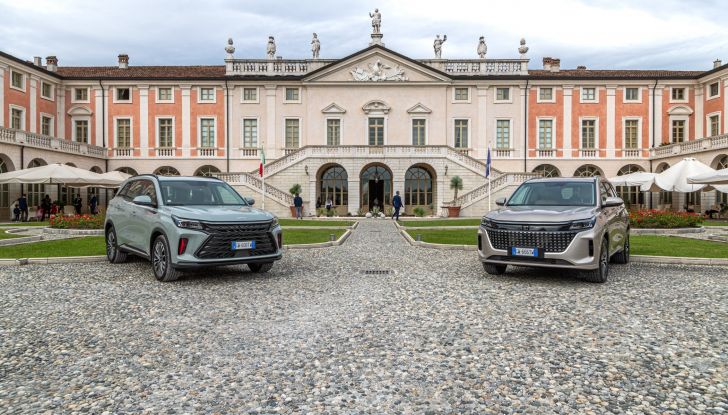 DFSK E5 PHEV e DFSK Glory 600 test drive, prezzi e impressioni di guida - Foto 1 di 30