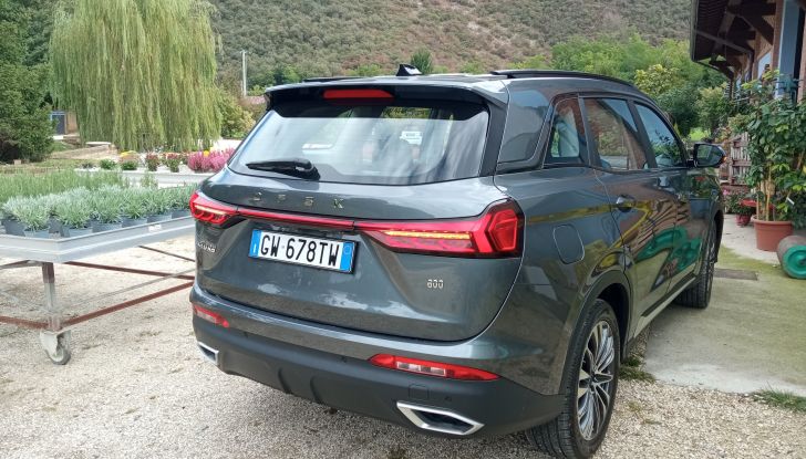 DFSK E5 PHEV e DFSK Glory 600 test drive, prezzi e impressioni di guida - Foto 22 di 30