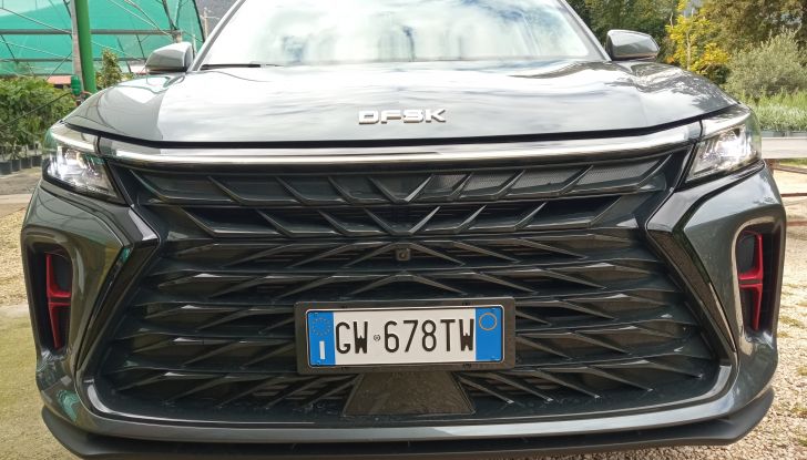 DFSK E5 PHEV e DFSK Glory 600 test drive, prezzi e impressioni di guida - Foto 23 di 30