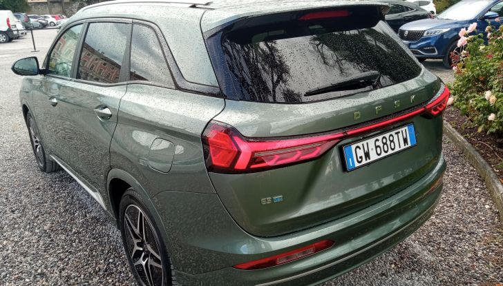 DFSK E5 PHEV e DFSK Glory 600 test drive, prezzi e impressioni di guida - Foto 7 di 30