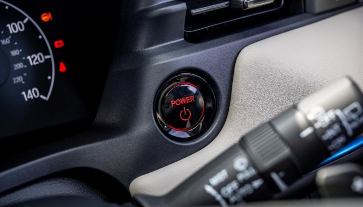 Honda HR-V 2025: caratteristiche, design, abitacolo, motore e allestimenti - Foto 23 di 24