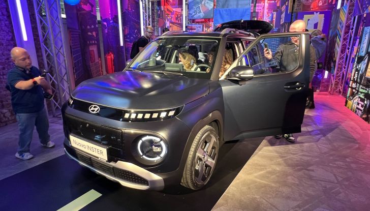 Hyundai INSTER tra le finaliste del premio Car of the Year 2025 - Foto 5 di 15