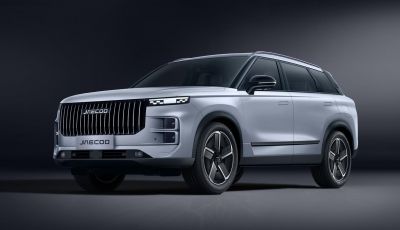 Jaecoo 7: il nuovo SUV cinese arriva in Italia in due versioni da 33.990 euro