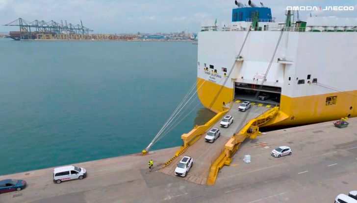 Jaecoo 7: il nuovo SUV cinese arriva in Italia in due versioni da 33.990 euro - Foto 6 di 8