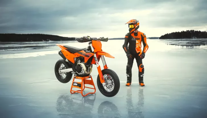 KTM presenta la nuova 450 SMR 2025 - Foto 8 di 8