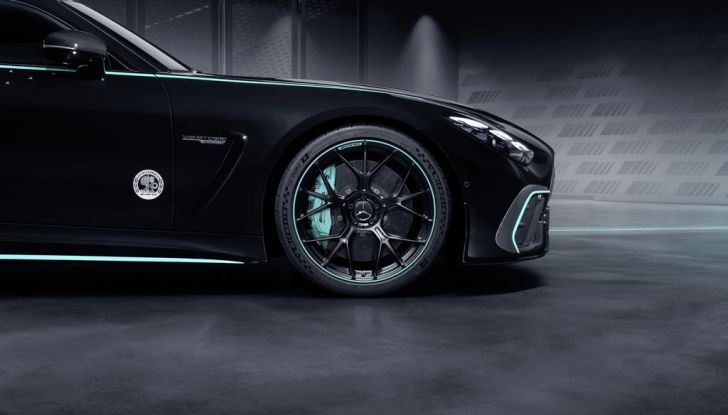 Mercedes-AMG GT 63 Pro Motorsport Collectors Edition: caratteristiche, design, abitacolo e motore - Foto 15 di 20