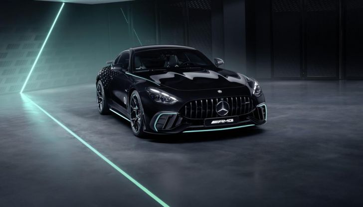Mercedes-AMG GT 63 Pro Motorsport Collectors Edition: caratteristiche, design, abitacolo e motore - Foto 10 di 20