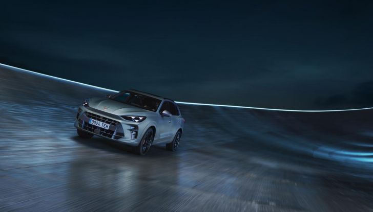 Cupra Terramar: la gamma si arricchisce con il motore TSI 2.0 da 204 CV - Foto 12 di 21