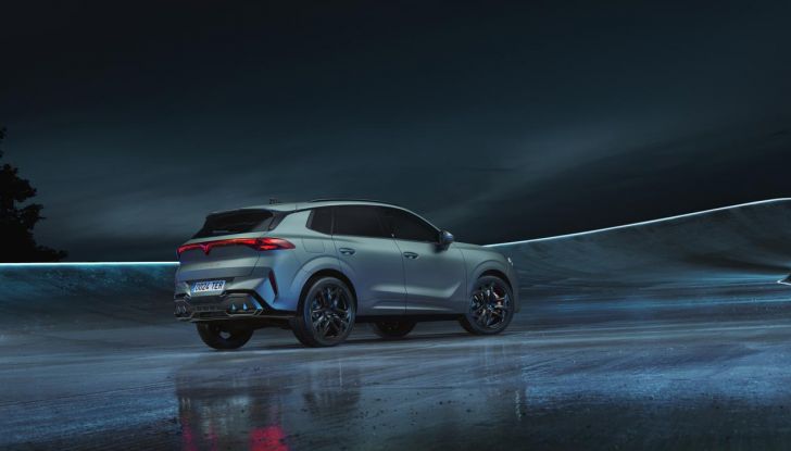 Cupra Terramar: la gamma si arricchisce con il motore TSI 2.0 da 204 CV - Foto 10 di 21