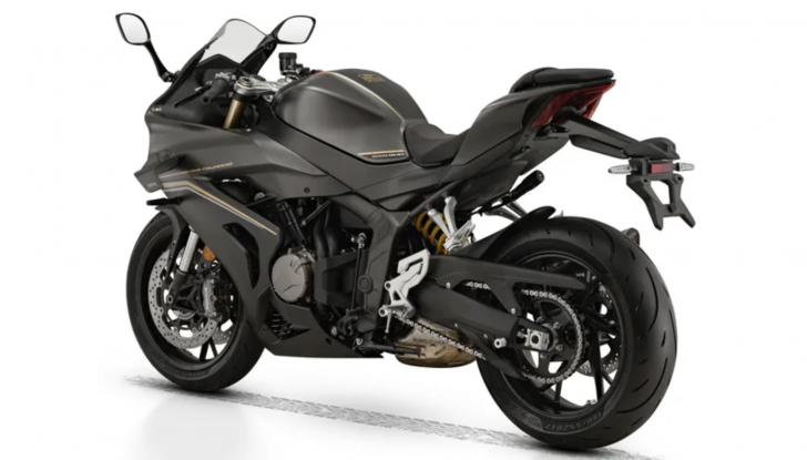 QJ Motor Srk 800 RR: sportività e tecnologia a un prezzo competitivo - Foto 4 di 6