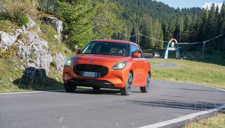 Nuova Suzuki Swift Hybrid 4×4 AllGrip: caratteristiche, design, abitacolo, motore e prezzo - Foto 66 di 122