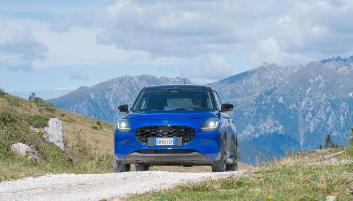 Nuova Suzuki Swift Hybrid 4×4 AllGrip: caratteristiche, design, abitacolo, motore e prezzo - Foto 117 di 122