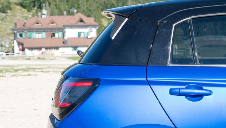 Nuova Suzuki Swift Hybrid 4×4 AllGrip: caratteristiche, design, abitacolo, motore e prezzo - Foto 32 di 122