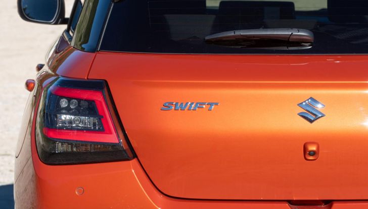Nuova Suzuki Swift Hybrid 4×4 AllGrip: caratteristiche, design, abitacolo, motore e prezzo - Foto 24 di 122