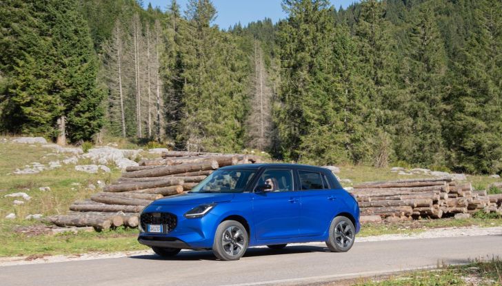 Nuova Suzuki Swift Hybrid 4×4 AllGrip: caratteristiche, design, abitacolo, motore e prezzo - Foto 73 di 122