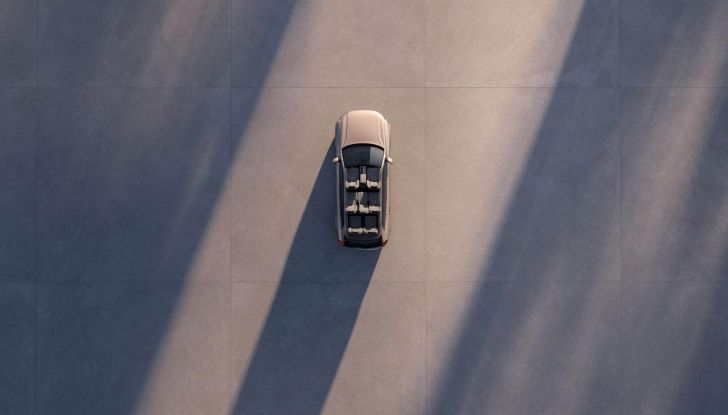 Volvo XC90 2025: caratteristiche, design, abitacolo, motori, versioni e disponibilità - Foto 16 di 36