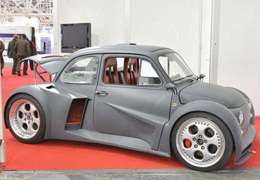 Fiat 500 con motore 6.2 V12 da 580 CV di una Lamborghini Murcielago - Foto 1 di 7