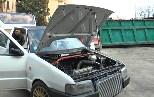 Fiat Uno Turbo della camorra: può arrivare a 300 km/h? - Foto 5 di 7