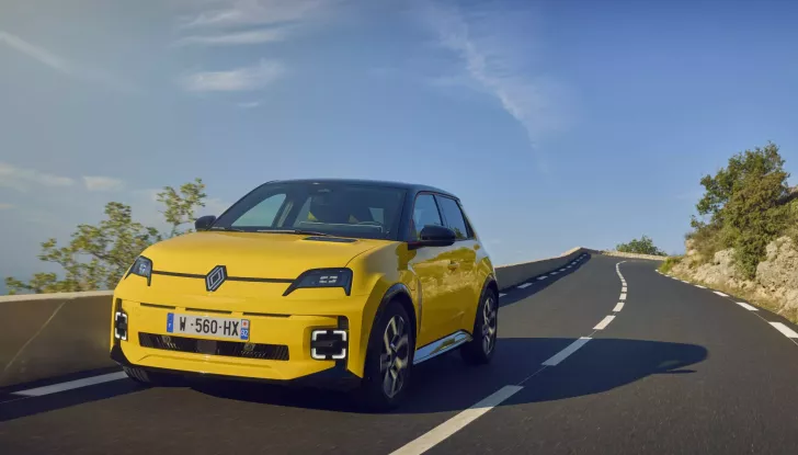 Renault 5 E-Tech Electric: la city car elettrica ora disponibile a partire da 24.900 euro - Foto 19 di 25