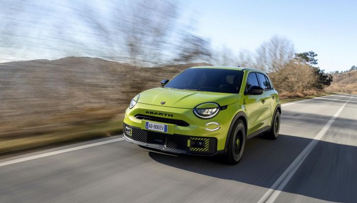 Nuova Abarth 600e: caratteristiche, design, abitacolo, motori, versioni, autonomia e prestazioni - Foto 101 di 131