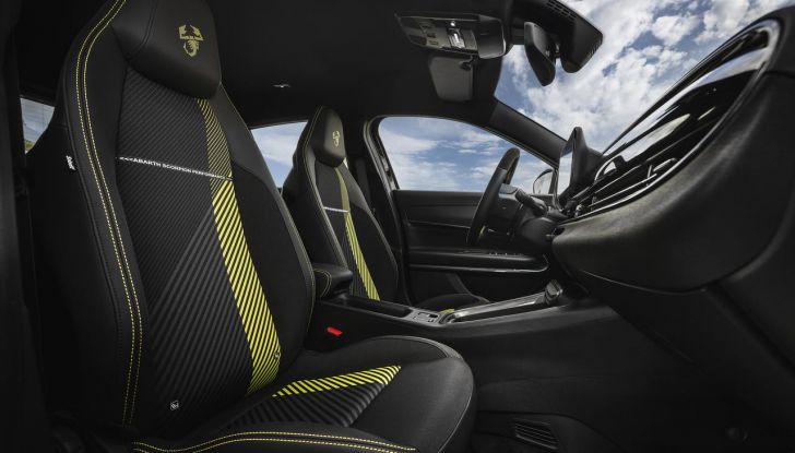 Nuova Abarth 600e: caratteristiche, design, abitacolo, motori, versioni, autonomia e prestazioni - Foto 63 di 131