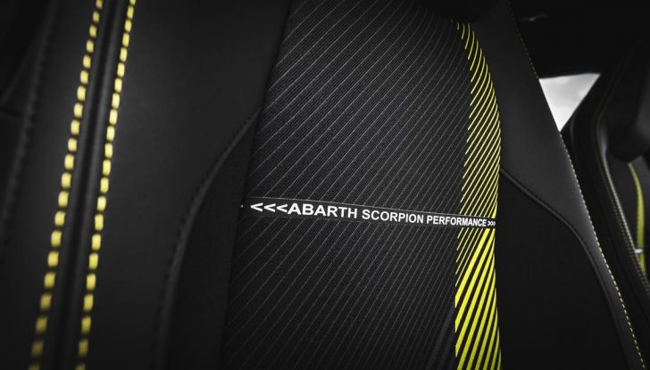 Nuova Abarth 600e: caratteristiche, design, abitacolo, motori, versioni, autonomia e prestazioni - Foto 64 di 131