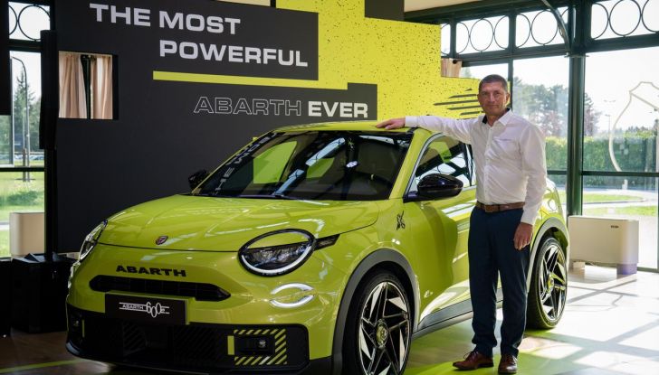Nuova Abarth 600e: caratteristiche, design, abitacolo, motori, versioni, autonomia e prestazioni - Foto 123 di 131