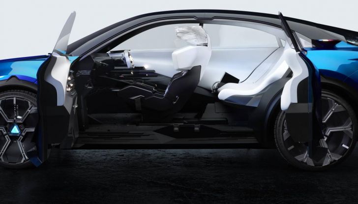 Nuova Alpine A390_β: caratteristiche, design, abitacolo e disponibilità - Foto 122 di 122