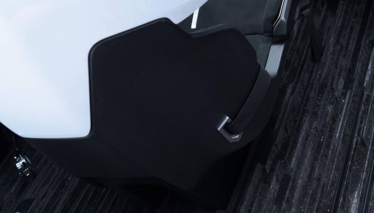 Nuova Alpine A390_β: caratteristiche, design, abitacolo e disponibilità - Foto 65 di 122