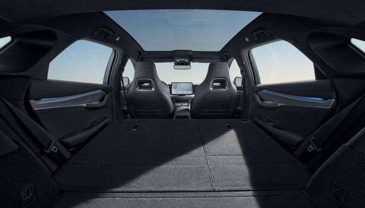 BYD Sealion 7: caratteristiche, design, abitacolo, versioni, motori e disponibilità - Foto 23 di 23