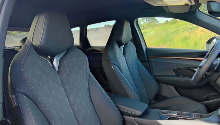 Cupra Terramar: annunciati i prezzi e gli allestimenti per l’Italia - Foto 24 di 47