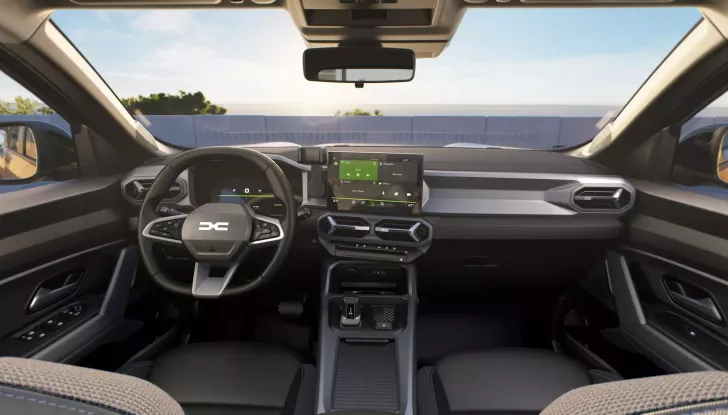 Dacia Bigster: alla conquista delle città e dei sentieri con motori ibridi e GPL - Foto 2 di 9