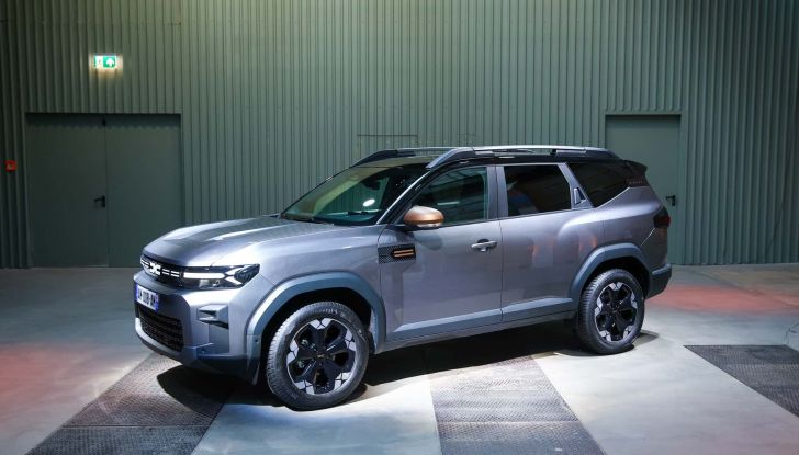 Dacia Bigster: alla conquista delle città e dei sentieri con motori ibridi e GPL - Foto 9 di 9