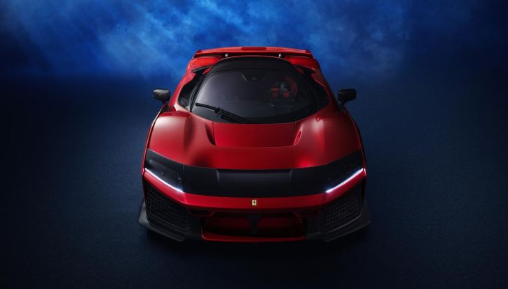 Ferrari F80: caratteristiche, design, abitacolo, motori e prestazioni - Foto 14 di 22
