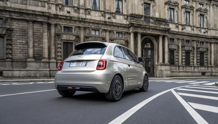 Fiat 500e Giorgio Armani Collector's Edition