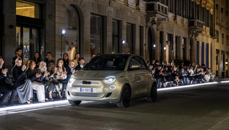 Fiat 500e Giorgio Armani Collector's Edition