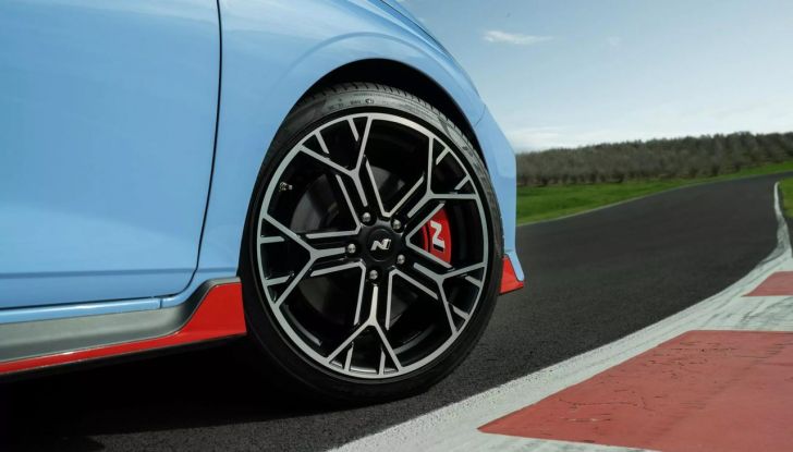 Hyundai i20 N 2025: caratteristiche, design, abitacolo, motore e prezzo - Foto 2 di 11