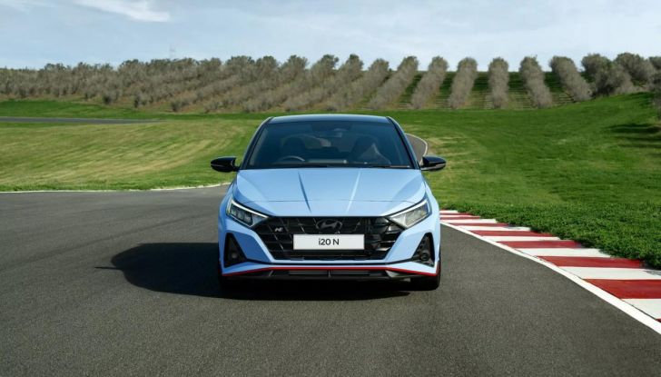 Hyundai i20 N 2025: caratteristiche, design, abitacolo, motore e prezzo - Foto 10 di 11