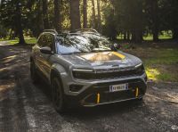 Jeep Avenger 4xe: caratteristiche, design, abitacolo, motore, allestimenti e prezzi