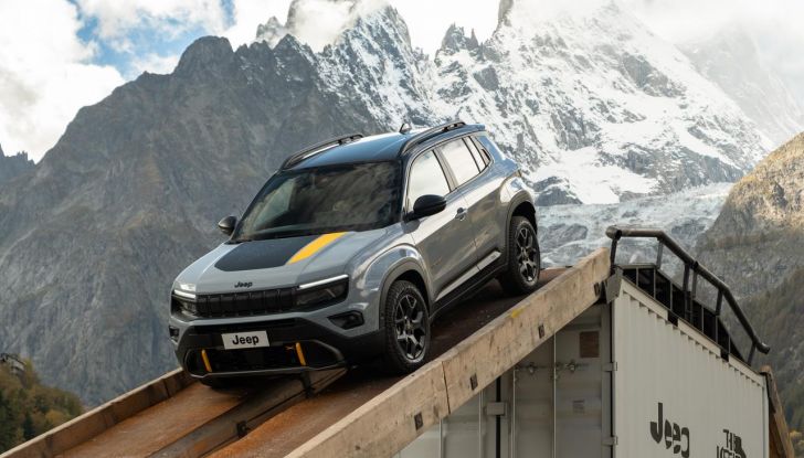 Jeep Avenger 4xe: caratteristiche, design, abitacolo, motore, allestimenti e prezzi - Foto 16 di 38