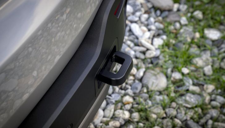 Jeep Avenger 4xe: caratteristiche, design, abitacolo, motore, allestimenti e prezzi - Foto 38 di 38